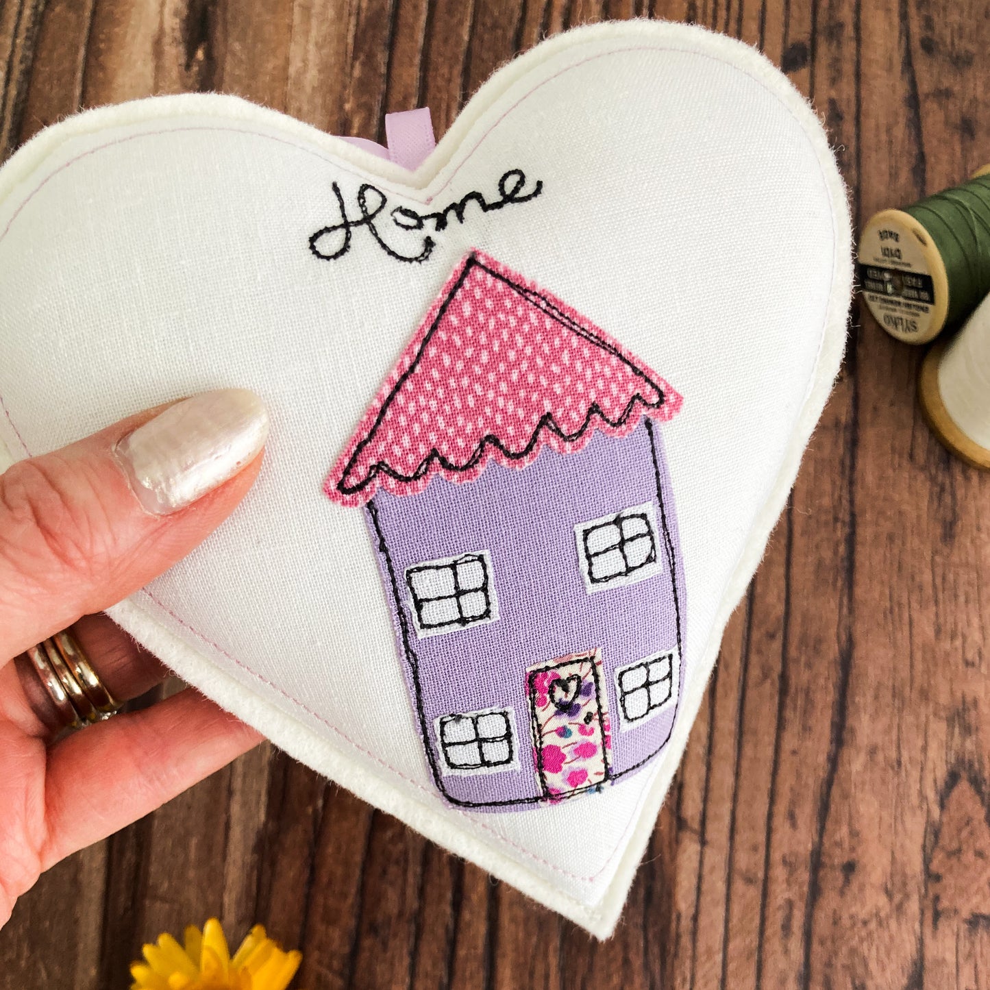 Home Hanging Heart Decoration | Cute Appliqué Home Decoration | Home Decor with Appliqué House